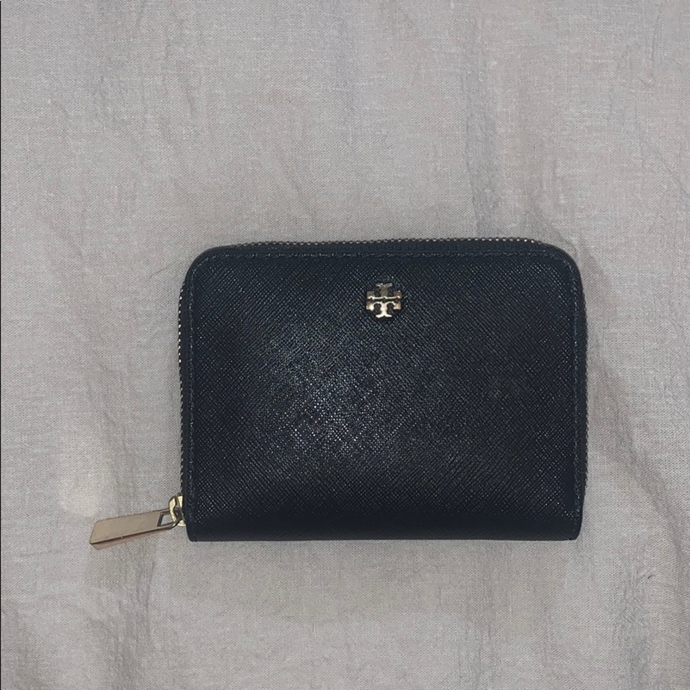 Black Tory Burch small zip wallet